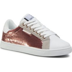 Sneakersy TRUSSARDI JEANS - 79A00564 W626. Białe półbuty damskie Trussardi Jeans, bez wzorów, z jeansu, bez obcasa, bez zapięcia. Za 499,00 zł.