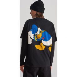 T-shirt Donald Duck - Czarny. Czarne t-shirty męskie Reserved, xl, bez wzorów, bez kołnierzyka. Za 49,99 zł.