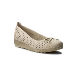 CLARA BARSON W16SS096-10. Brązowe półbuty damskie Clara Barson, bez wzorów, ze skóry ekologicznej, bez obcasa, bez zapięcia. Za 79,99 zł.
