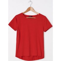 T-shirt basic - Czerwony. Czerwone t-shirty damskie House, s, bez wzorów, bez kołnierzyka. Za 19,99 zł.
