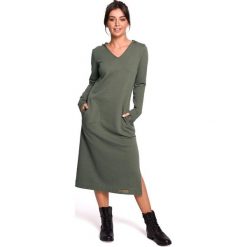 Sukienka maxi z kapturem - khaki. Brązowe sukienki damskie BE, na co dzień, s, bez wzorów, z elastanu, z kapturem, z długim rękawem, długie, maxi, proste. W wyprzedaży za 197,00 zł.