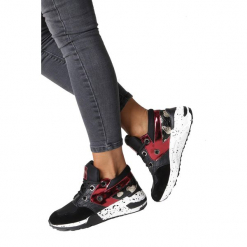 Czarne buty sportowe sneakersy sznurowane Casu 7-K587A. Czarne buty sportowe damskie marki Casu, bez wzorów, sportowe. Za 79,99 zł.