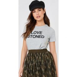 T-shirty damskie: NA-KD Trend T-shirt Love Stoned – Grey