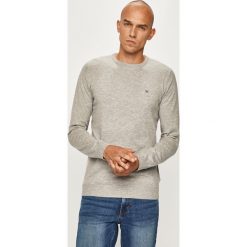 Wrangler - Sweter. Szare swetry męskie Wrangler, s, bez wzorów, z bawełny, z okrągłym kołnierzem, bez kaptura. W wyprzedaży za 169,90 zł.