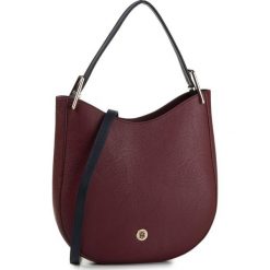 Torebka TOMMY HILFIGER Th Core Hobo AW0AW07307. Czerwone torebki klasyczne damskie TOMMY HILFIGER, bez wzorów, na ramię, bez dodatków. W wyprzedaży za 359,00 zł.