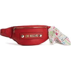 Saszetka nerka LOVE MOSCHINO - JC4243PP07KF0500 Rosso. Czerwone nerki damskie Love Moschino, bez wzorów, ze skóry ekologicznej, młodzieżowe, bez dodatków. Za 589,00 zł.