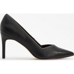 Czółenka na wysokim obcasie - Czarny. Czarne buty ślubne damskie Reserved, na wysokim obcasie. Za 159,99 zł.