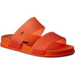 Klapki MELISSA - Cosmic Ad 31613 Orange 01871. Pomarańczowe klapki damskie Melissa, bez wzorów, z tworzywa sztucznego, bez obcasa. W wyprzedaży za 179,00 zł.