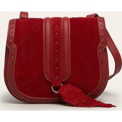Pepe Jeans - Torebka Arya. Czerwone listonoszki damskie Pepe Jeans, w paski, z poliesteru, na ramię, małe, zamszowe, bez dodatków. W wyprzedaży za 179,90 zł.