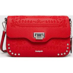 Desigual - Torebka. Czerwone listonoszki damskie Desigual, w paski, ze skóry ekologicznej, na ramię, z aplikacjami. W wyprzedaży za 159,90 zł.