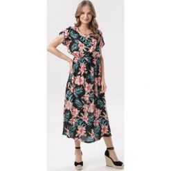 Czarna Sukienka Phylicity. Czarne sukienki damskie Born2be, na lato, xl, bez wzorów, bez kołnierzyka, bez rękawów. W wyprzedaży za 49,99 zł.