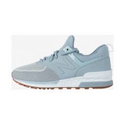 New Balance 574 Tenisówki Niebieski. Niebieskie buty sportowe damskie New Balance, bez wzorów, z materiału, bez zapięcia. Za 602,95 zł.