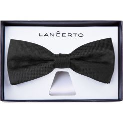 Mucha Czarna. Czarne muszki męskie marki LANCERTO, bez wzorów, z dzianiny, eleganckie. Za 79,90 zł.