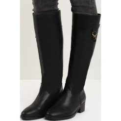 Buty zimowe damskie: Czarne Kozaki Katriana