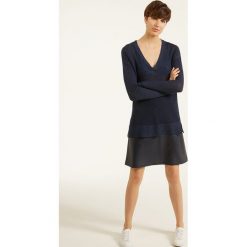 Sweter w kolorze granatowym. Niebieskie bez kategorii marki Rodier, z dzianiny. W wyprzedaży za 148,95 zł.