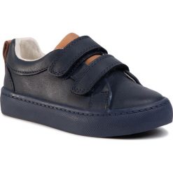Sneakersy CLARKS - City Oasis 261359137 Navy Combi Lea. Niebieskie trampki chłopięce Clarks, bez wzorów, ze skóry, na rzepy. W wyprzedaży za 149,00 zł.