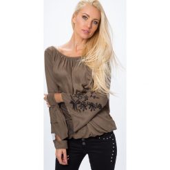 Bluzka z haftami khaki MP16157. Brązowe bluzki damskie Fasardi, s, z haftami, bez kołnierzyka, bez rękawów. Za 49,00 zł.
