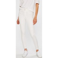Only - Jeansy Blush. Białe jeansy damskie skinny marki ONLY, s, z elastanu. W wyprzedaży za 119,90 zł.