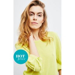 Swetry klasyczne damskie: SWETER DAMSKI