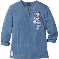 Shirt z długimi wywijanymi rękawami bonprix niebieski dżins. Niebieskie koszulki męskie bonprix, s, bez wzorów, bez kołnierzyka, z długim rękawem, długie. Za 59,99 zł.