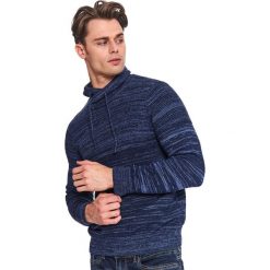 Sweter z luźnym golfem. Niebieskie swetry męskie Top Secret, na zimę, xxl, bez wzorów, z dzianiny, z golfem, bez kaptura. Za 139,99 zł.