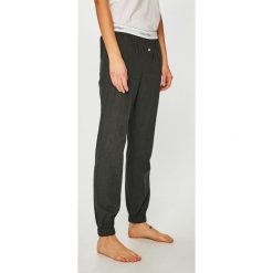 Calvin Klein Underwear - Spodnie piżamowe. Szare piżamy damskie marki Calvin Klein Underwear, l, z bawełny. W wyprzedaży za 139,90 zł.