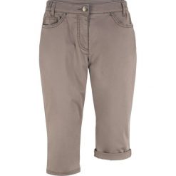 Bermudy ze stretchem i wygodnym paskiem bonprix brunatny. Pomarańczowe szorty damskie bonprix. Za 74,99 zł.