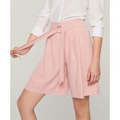 Szorty damskie: Eleganckie szorty – Różowy