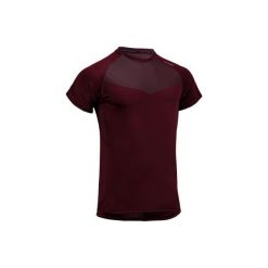 Koszulka fitness kardio krótki rękaw FTS 120 męska. Czerwone koszulki męskie DOMYOS, m, bez wzorów, z poliesteru, bez kołnierzyka, z krótkim rękawem, krótkie. Za 29,99 zł.