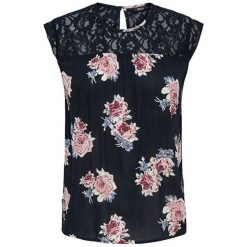 ONLY Karmen S / L Bluza Top Aop Wvn Noos Black Flow er (rozmiar 36). Czarne koszulki damskie ONLY, s, w koronkowe wzory, z koronki, bez kołnierzyka, bez rękawów. W wyprzedaży za 42,00 zł.