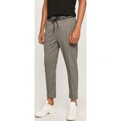 Calvin Klein Jeans - Spodnie. Szare spodnie męskie Calvin Klein Jeans, xl, bez wzorów, z elastanu. Za 399,90 zł.