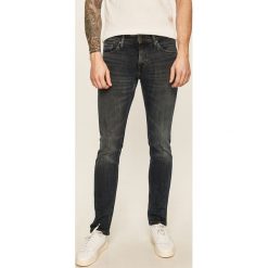 Tommy Jeans - Jeansy. Niebieskie jeansy męskie Tommy Jeans, bez wzorów. W wyprzedaży za 319,90 zł.