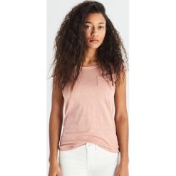 Gładki t-shirt basic - Różowy. Różowe t-shirty damskie marki Sinsay, s, bez wzorów, bez kołnierzyka. Za 14,99 zł.