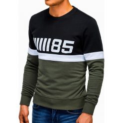 Bluza męska z nadrukiem B934 - oliwkowa. Zielone bluzy męskie Ombre Clothing, s, z nadrukiem, z bawełny, klasyczne, z okrągłym kołnierzem, bez rękawów, bez kaptura. Za 49,00 zł.