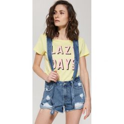 T-shirt z napisem - Żółty. Żółte t-shirty damskie House, s, z napisami, bez kołnierzyka. Za 29,99 zł.