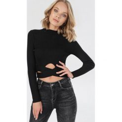Czarny Sweter Liarie. Czarne swetry damskie Born2be, s, bez wzorów, bez rękawów, bez kaptura. Za 99,99 zł.