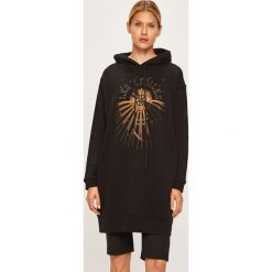 Twinset - Sukienka. Czarne sukienki damskie Twinset, na co dzień, s, z nadrukiem, z bawełny, casualowe, z kapturem, z długim rękawem, długie, mini, proste. Za 769,90 zł.
