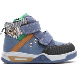 Niebieskie Buty Sportowe The House. Niebieskie buty sportowe chłopięce Born2be, z materiału, z okrągłym noskiem. Za 79,99 zł.