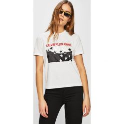 Calvin Klein Jeans - Top. Bluzki damskie Calvin Klein Jeans. W wyprzedaży za 179,90 zł.