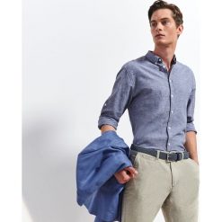 Koszula długi rękaw męska regular fit. Koszule męskie Top Secret, m, bez wzorów, bez kołnierzyka, z długim rękawem. W wyprzedaży za 39,99 zł.