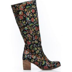 Wsuwane kozaki na słupku - skóra naturalna - model 154 - kolor czarne liście. Czarne kozaki damskie Zapato, do pracy, na lato, ze skóry, biznesowe, na wysokim obcasie, na obcasie, bez zapięcia. Za 499,00 zł.