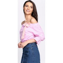 Różowa Bluzka Can’t Pretend. Czerwone bralety Born2be, l. Za 29,99 zł.