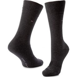 Zestaw 2 par wysokich skarpet męskich TOMMY HILFIGER - 371111 r.39/42 Anthracite Melange 030. Szare skarpetki męskie z elastanu. W wyprzedaży za 49,90 zł.