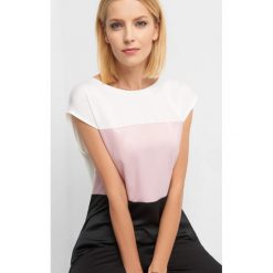 Koszulka bimaterial w pasy. Białe bluzki damskie marki Orsay, xs, w jednolite wzory, z elastanu, z dekoltem w łódkę, z krótkim rękawem. Za 69,99 zł.
