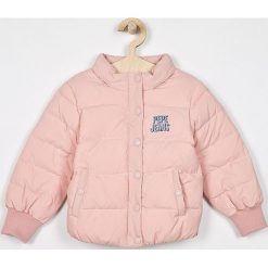 Pepe Jeans - Kurtka puchowa dziecięca Agnes 92-180 cm. Różowe kurtki dziewczęce Pepe Jeans, bez wzorów, z poliesteru, krótkie, z kapturem. W wyprzedaży za 299,90 zł.