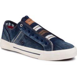 Tenisówki WRANGLER - Globe Washed Slip On WM01050A Blue 100. Niebieskie półbuty męskie Wrangler, na co dzień, bez wzorów, z gumy, bez zapięcia. Za 239,00 zł.