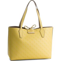 Torebka GUESS - HWEM64 22150 LET. Szare torebki klasyczne damskie Guess, z aplikacjami, ze skóry ekologicznej, duże. W wyprzedaży za 419,00 zł.