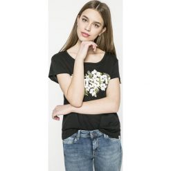 Reebok - Top Floral Read Easy. Czarne topy damskie marki Reebok, s, z nadrukiem, z bawełny, z okrągłym kołnierzem. W wyprzedaży za 59,90 zł.
