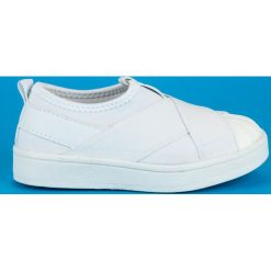 WSUWANE TRAMPKI DLA DZIEWCZYNKI - biały. Białe trampki dziewczęce marki ROCK AND JOY. Za 29,90 zł.