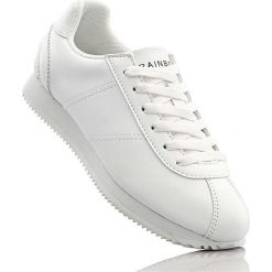 Sneakersy bonprix biały. Białe buty sportowe damskie bonprix. Za 54,99 zł.